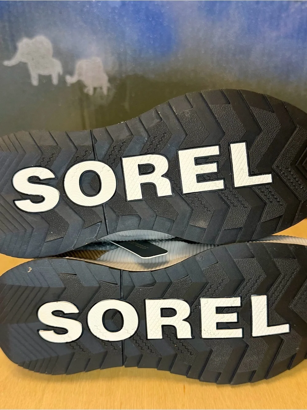 Sorel Women’s Tan and Black Out N About Lace Up Boots with Gray Accents Size 5